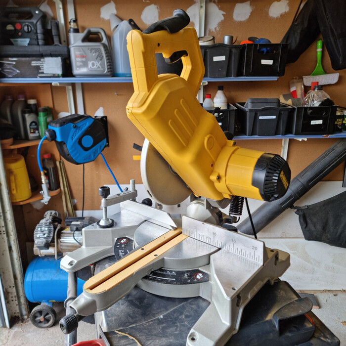 DeWalt DW777-qs type 2 Geringssav - Image 2